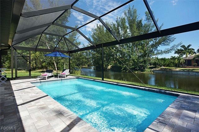 2913 SW 11th PL, Cape Coral, FL 33914