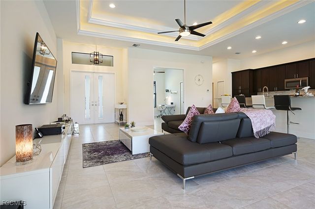 2913 SW 11th PL, Cape Coral, FL 33914