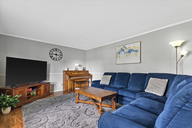 148 Beth COURT, Burlington, WI 53105