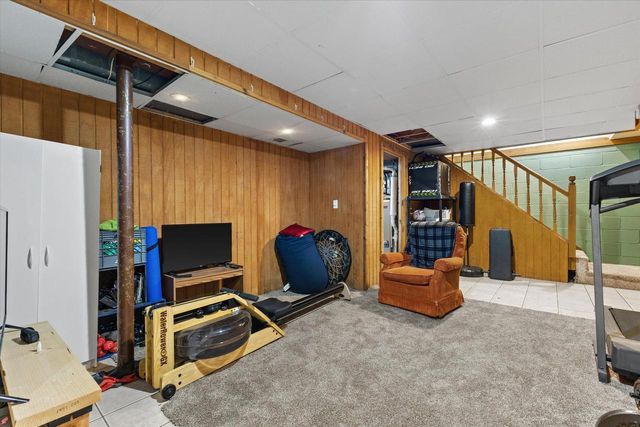 148 Beth COURT, Burlington, WI 53105