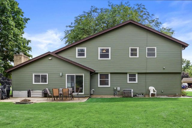 148 Beth COURT, Burlington, WI 53105