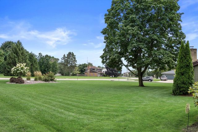 148 Beth COURT, Burlington, WI 53105