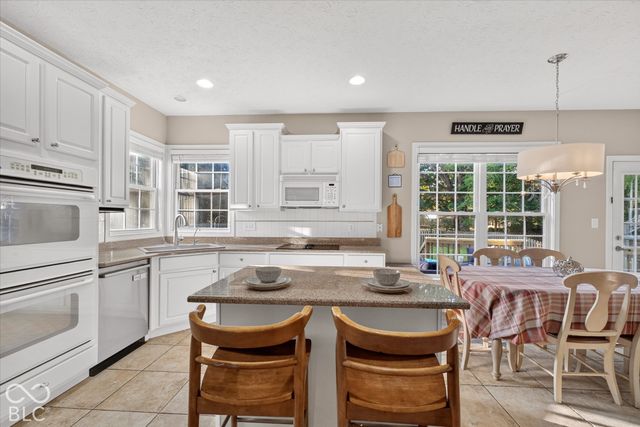 10911 Tallow Wood Lane, Indianapolis, IN 46236