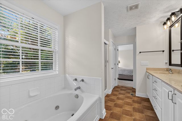 10911 Tallow Wood Lane, Indianapolis, IN 46236