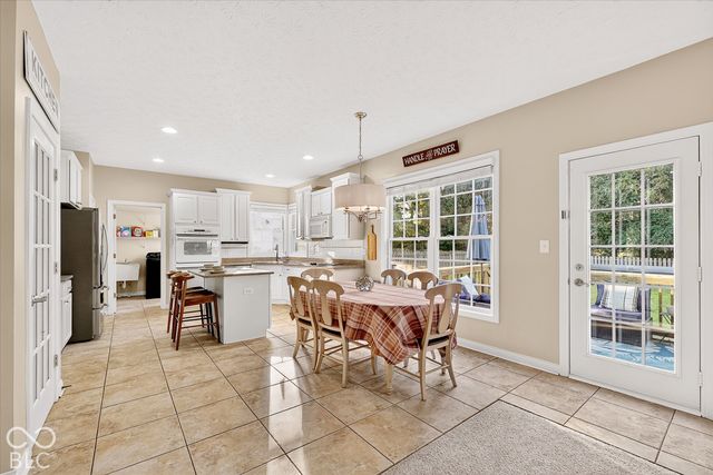 10911 Tallow Wood Lane, Indianapolis, IN 46236