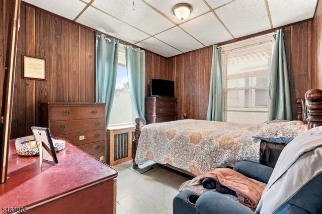 671 E 29Th St, Paterson City, NJ 07504