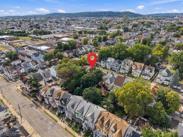 671 E 29Th St, Paterson City, NJ 07504