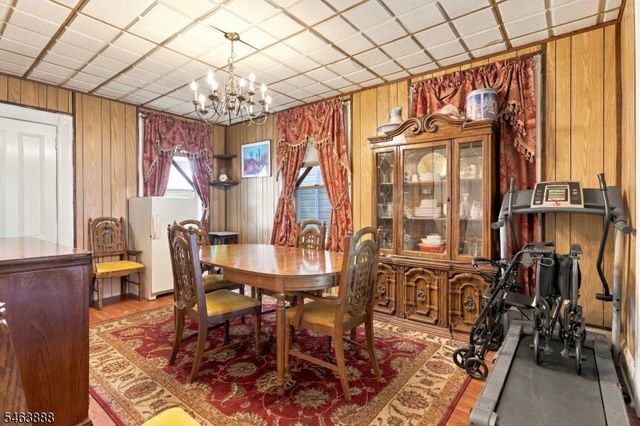 671 E 29Th St, Paterson City, NJ 07504