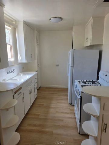 633 Park Avenue C, South Pasadena, CA 91030