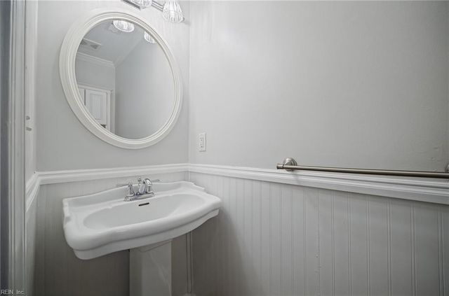 112 Lancelot DR, Suffolk, VA 23434