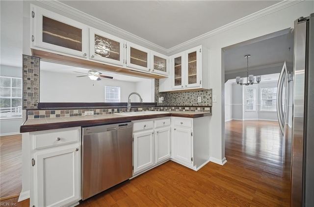 112 Lancelot DR, Suffolk, VA 23434