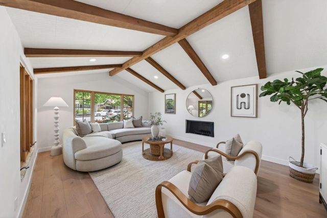 2734 Doverton Square, Mountain View, CA 94040