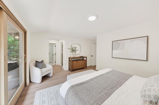 2734 Doverton Square, Mountain View, CA 94040