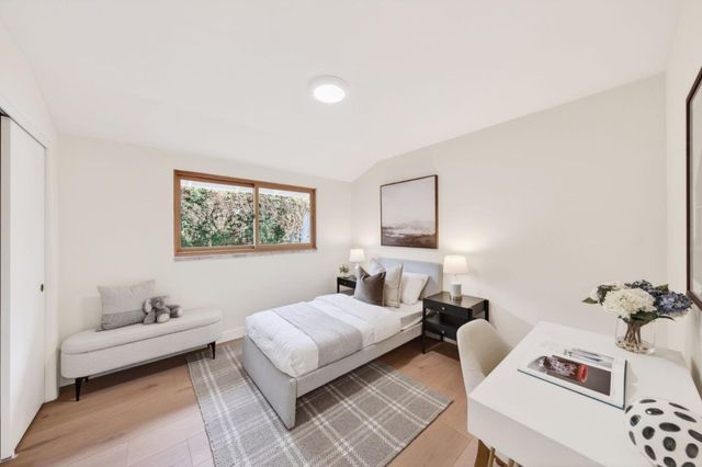 2734 Doverton Square, Mountain View, CA 94040