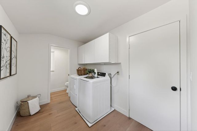 2734 Doverton Square, Mountain View, CA 94040