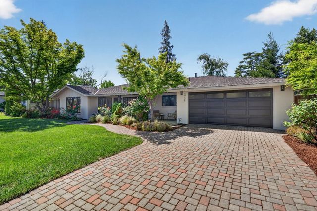 2734 Doverton Square, Mountain View, CA 94040