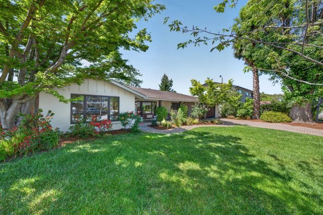 2734 Doverton Square, Mountain View, CA 94040