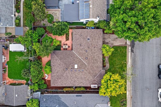 2734 Doverton Square, Mountain View, CA 94040