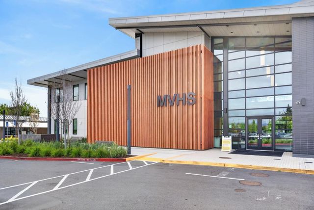 2734 Doverton Square, Mountain View, CA 94040