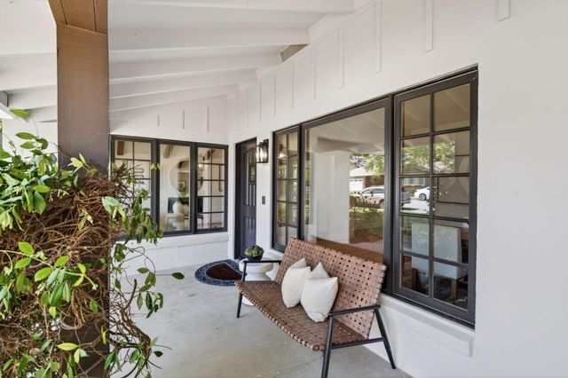 2734 Doverton Square, Mountain View, CA 94040