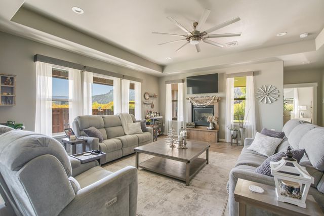 2944 SE Triangle Outfit Drive, Prineville, OR 97754