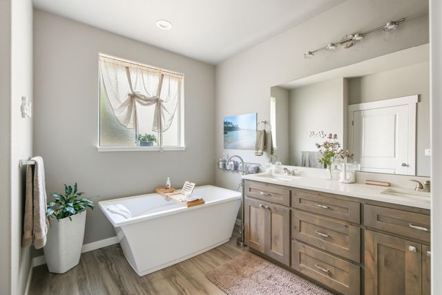 2944 SE Triangle Outfit Drive, Prineville, OR 97754