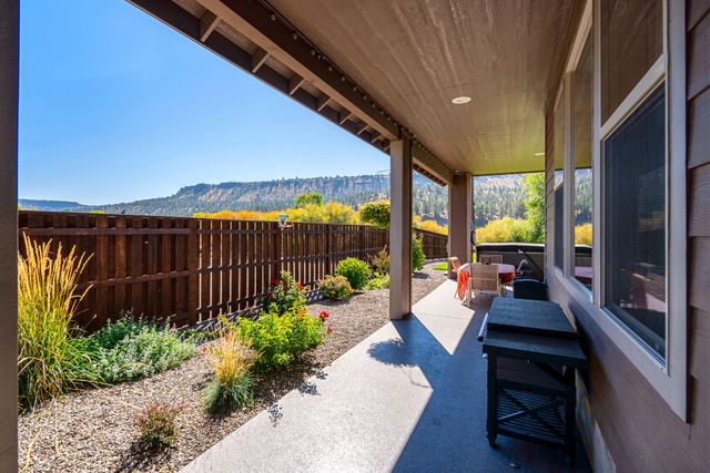 2944 SE Triangle Outfit Drive, Prineville, OR 97754