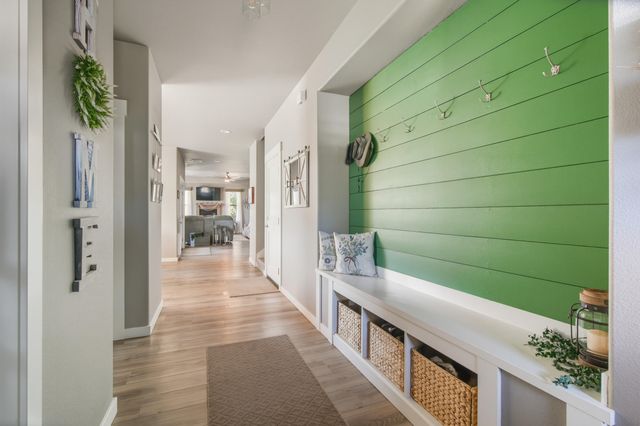 2944 SE Triangle Outfit Drive, Prineville, OR 97754