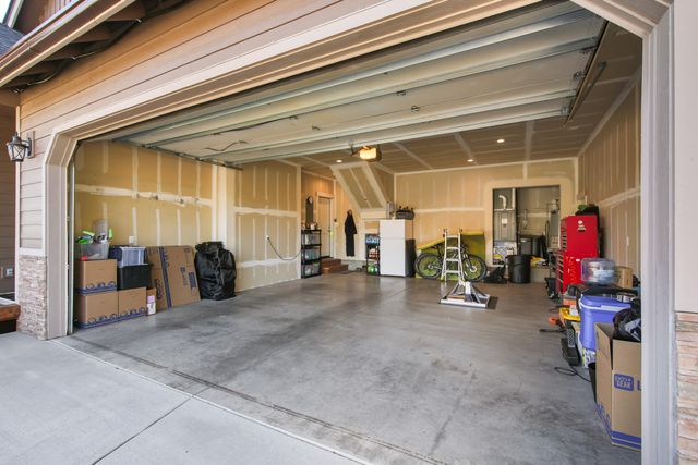 2944 SE Triangle Outfit Drive, Prineville, OR 97754