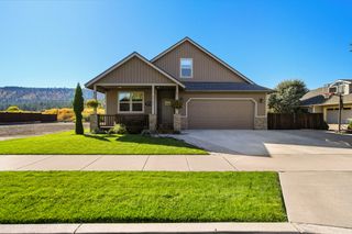 2944 SE Triangle Outfit Drive, Prineville, OR 97754