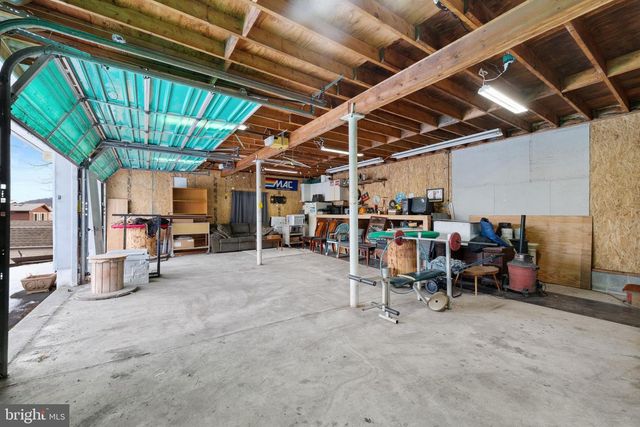 308 HOFFMANSVILLE RD, Bechtelsville, PA 19505