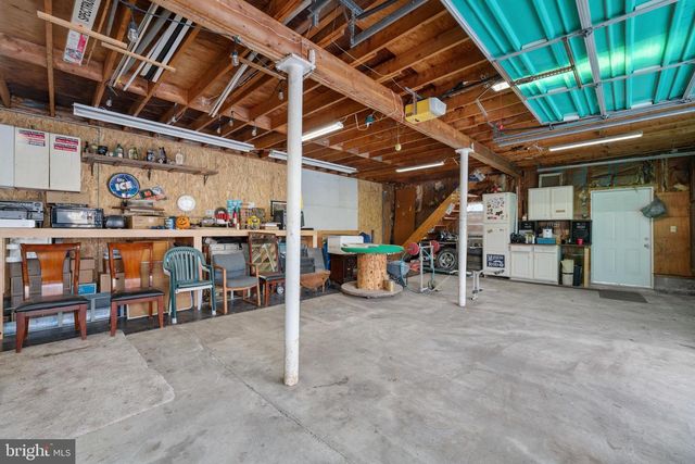 308 HOFFMANSVILLE RD, Bechtelsville, PA 19505