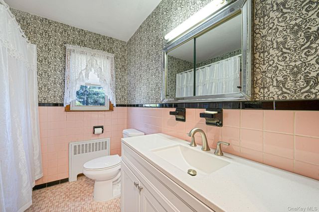 95 Horton Drive, Huntington Station, NY 11746