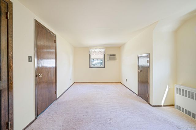 95 Horton Drive, Huntington Station, NY 11746