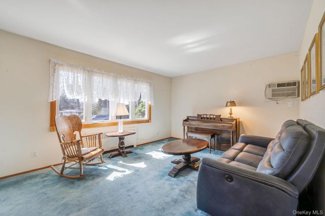 95 Horton Drive, Huntington Station, NY 11746