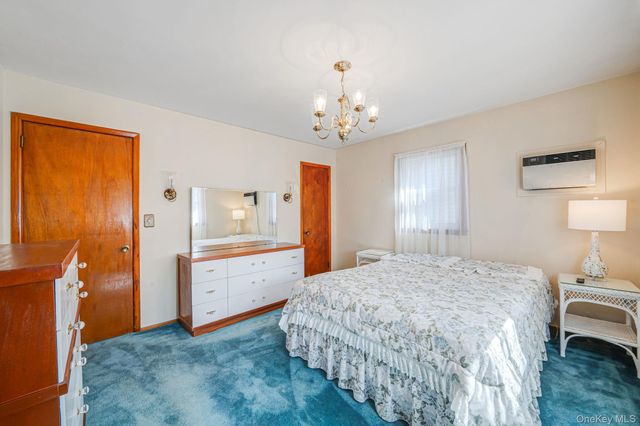 95 Horton Drive, Huntington Station, NY 11746