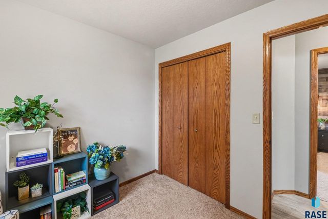 610 Teddy St Street, Harrisburg, SD 57032
