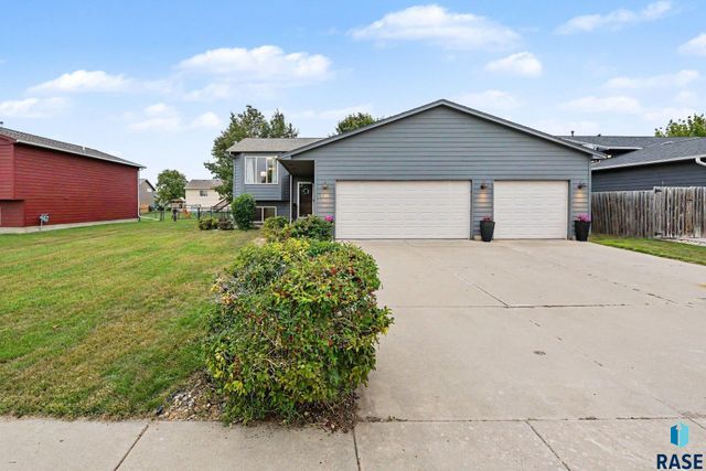 610 Teddy St Street, Harrisburg, SD 57032