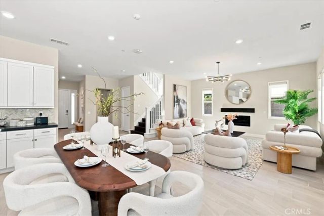 102 Score, Irvine, CA 92618