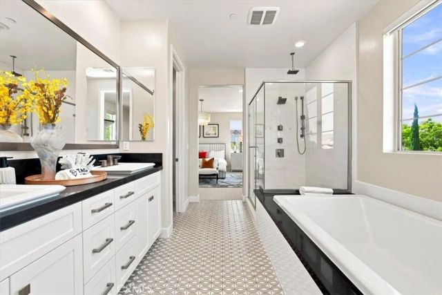 102 Score, Irvine, CA 92618