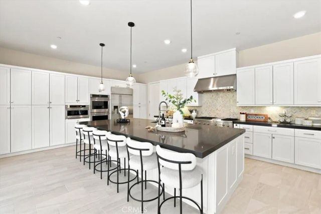102 Score, Irvine, CA 92618