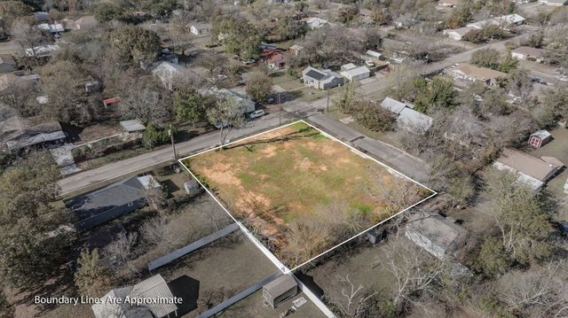 1040 W Oak Street, Stephenville, TX 76401