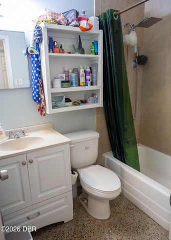 1983 Magnolia Avenue, South Daytona, FL 32119