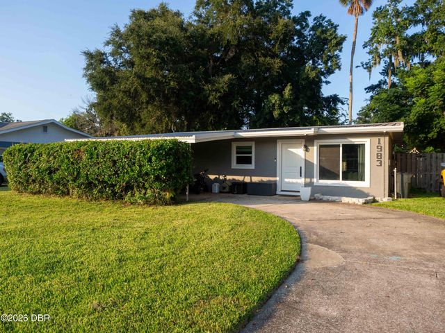 1983 Magnolia Avenue, South Daytona, FL 32119
