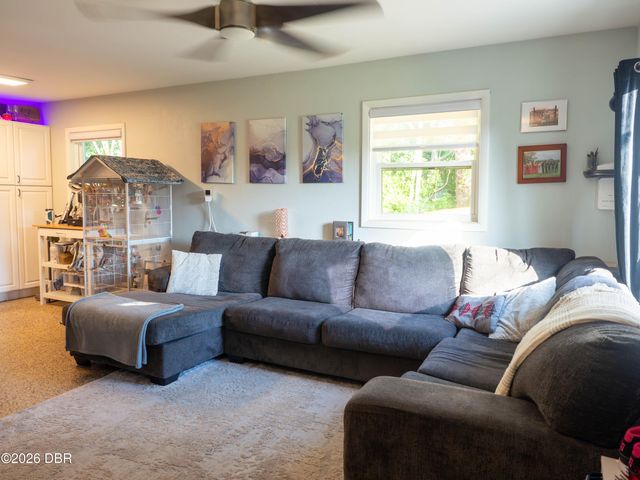 1983 Magnolia Avenue, South Daytona, FL 32119