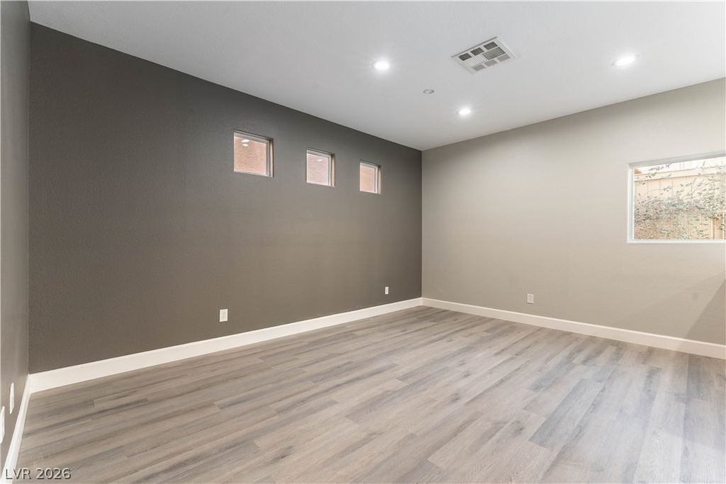 10505 Cold Mountain Avenue, Las Vegas, NV 89129 — photo 4