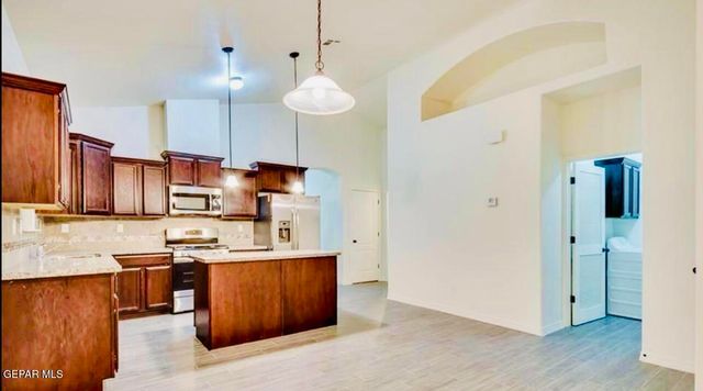 13837 Paseo Central Avenue, Horizon City, TX 79928