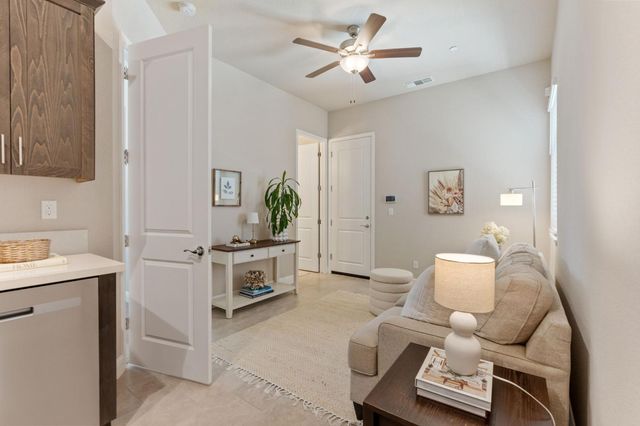 3009 Tulip Way, Lodi, CA 95242