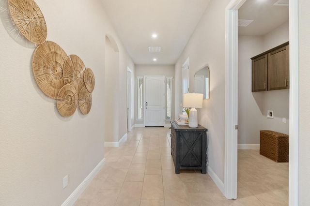 3009 Tulip Way, Lodi, CA 95242