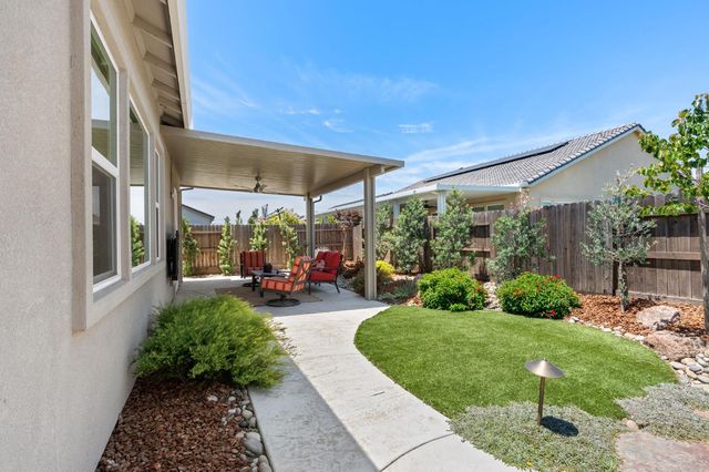 3009 Tulip Way, Lodi, CA 95242